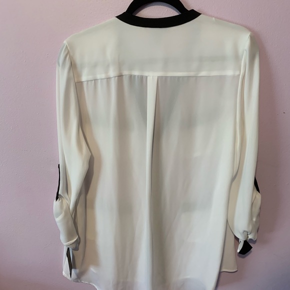 B&W Button-up Blouse - Picture 4 of 5